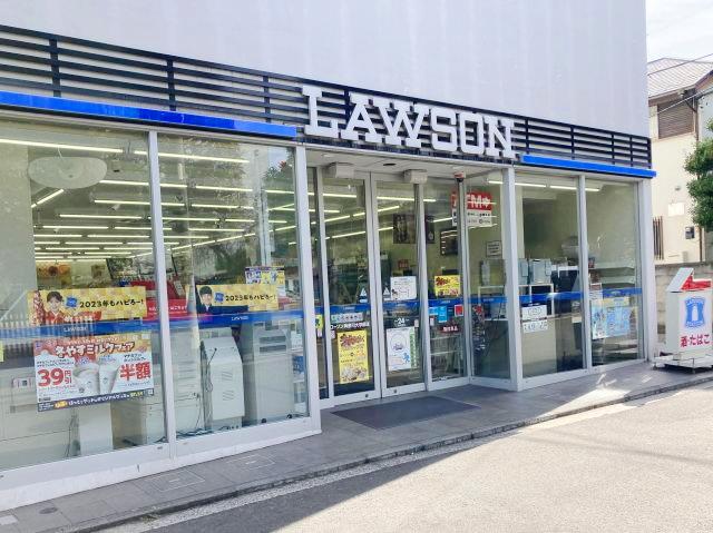 コンビニ　ローソン神奈川大学前店（コンビニ）まで210m