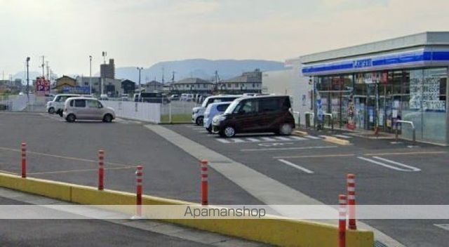 コンビニ　ローソン　高松多肥上町平塚店（コンビニ）まで561m