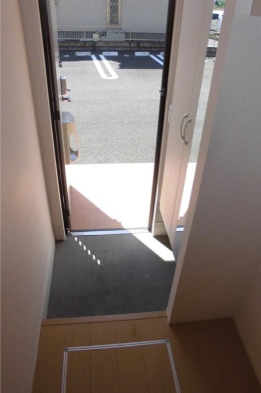 玄関　図面と現状に相違がある場合には現状を優先