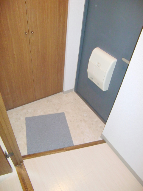 玄関　玄関広いです♪