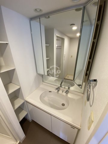 洗面設備　レジディア都島II　洗面化粧台