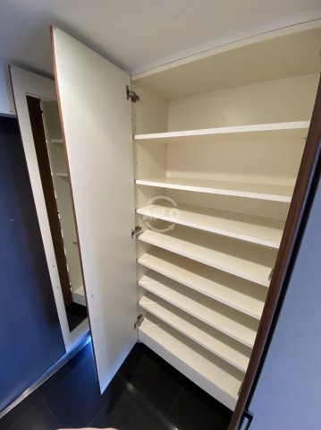 収納　レジディア都島II　シューズボックス