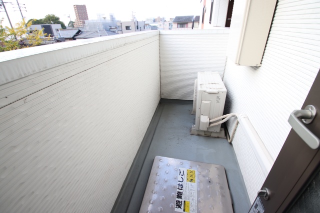 バルコニー　別室の参考写真です。※現況優先