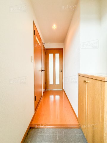 玄関　シューズボックス付きの玄関です☆