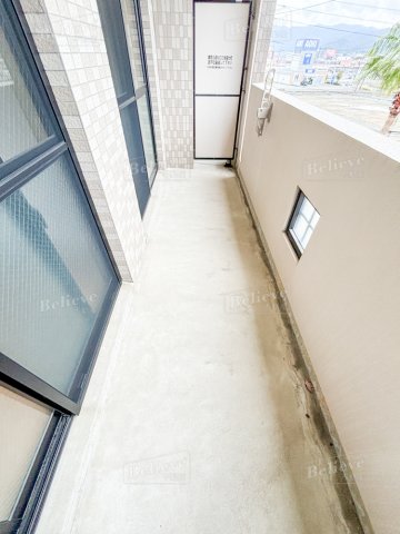 バルコニー　陽当たり良好なバルコニーです♪