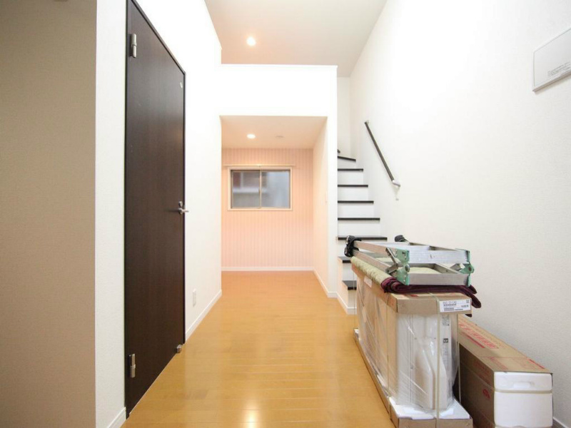 バルコニー　ＬＤＫ9帖　洋室2.1帖　階段式ロフト2.1帖