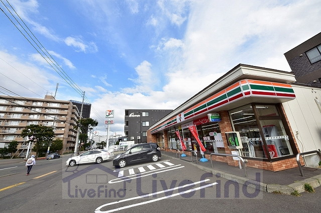 コンビニ　セブンイレブン札幌福住2条店（コンビニ）まで177m
