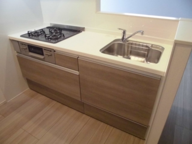 キッチン　施工会社が同じ別物件の参考写真です