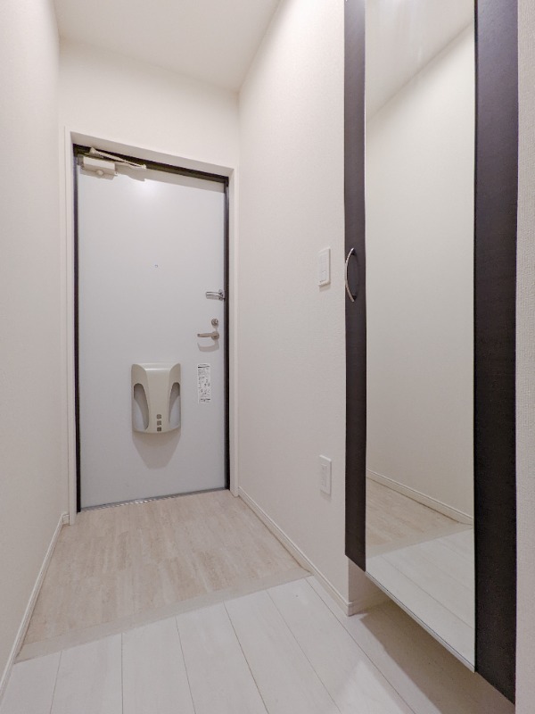 玄関　図面と現状に相違がある場合には現状を優先