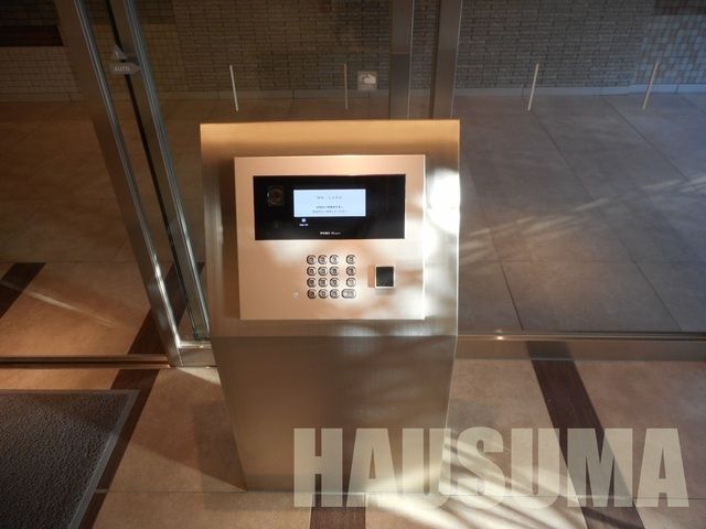 ロビー　オートロック付