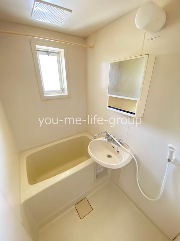 バス・シャワールーム　別部屋参考写真