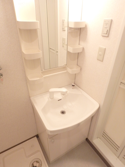 洗面設備　【別室参考写真】洗面台独立の水まわり♪