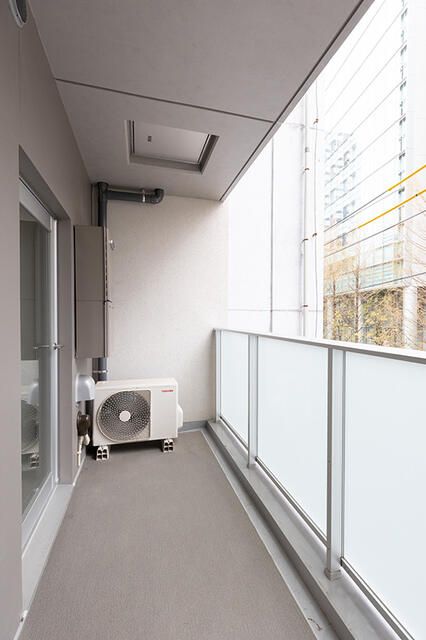 バルコニー　バルコニーからの眺めを楽しみながら食事をしませんか