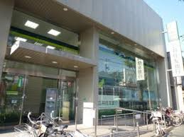 銀行　三井住友銀行（銀行）まで484m