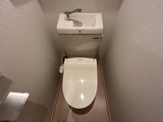 トイレ　※別部屋の写真です