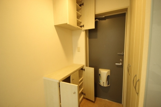 玄関　※別部屋の写真です