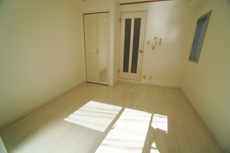 サンハウス御影本町の居間写真