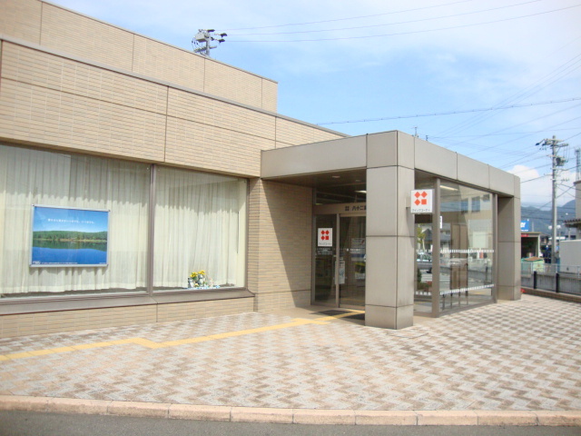 銀行　八十二銀行川中島支店（銀行）まで647m