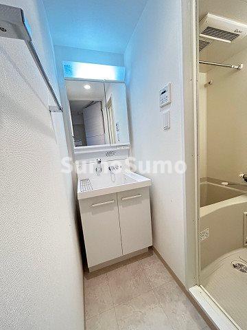 洗面設備　使いやすい洗面所です