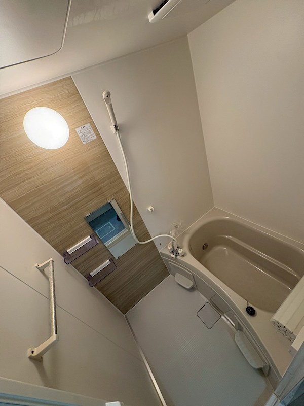 バス・シャワールーム　別部屋参考写真