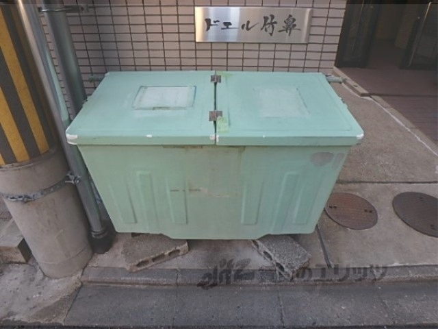 エントランス　ダストボックス