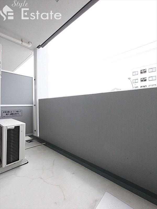 バルコニー　バルコニー