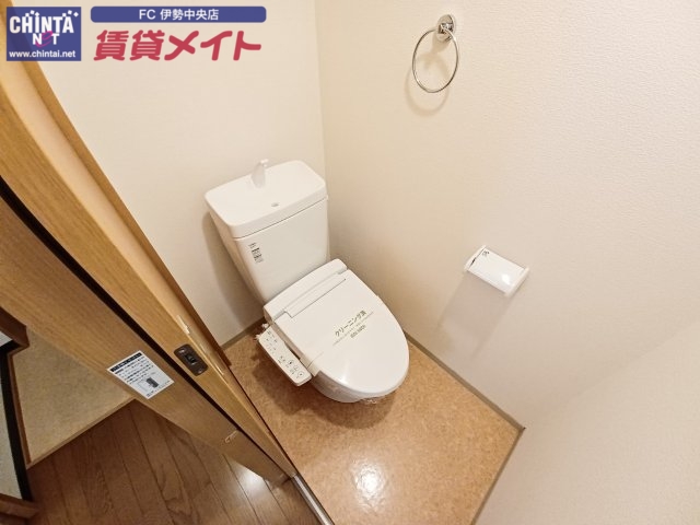 トイレ　同一物件別部屋の写真です