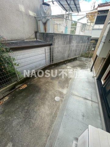 バルコニー　陽当たり良好なバルコニーです