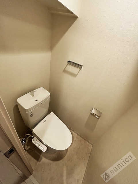 トイレ　温水洗浄便座付き♪♪