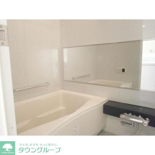 バス・シャワールーム　※写真は同タイプ住戸です。