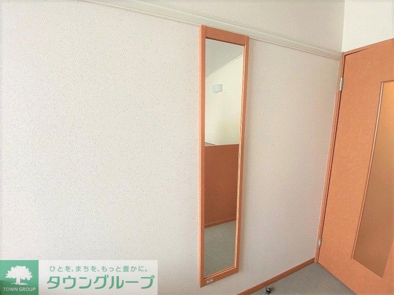 その他　1階はフローリング、2階はじゅうたんです。