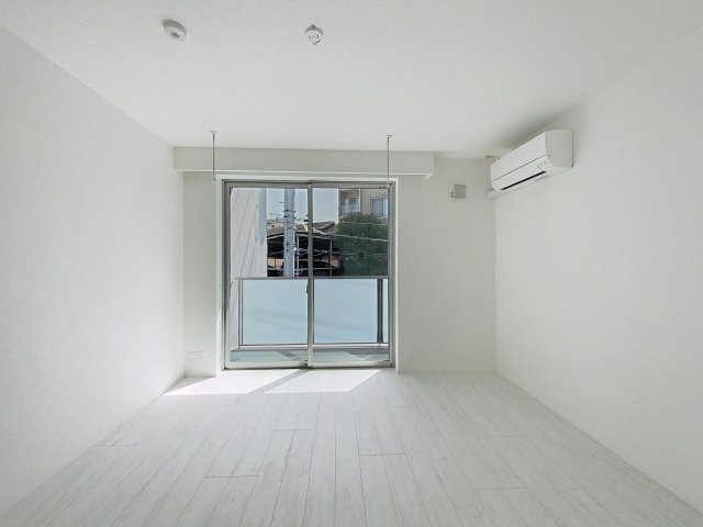 居室・リビング　※同物件、別のお部屋の写真です。