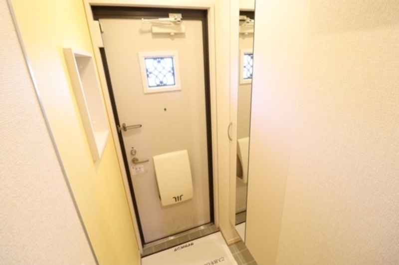 玄関　図面と現状に相違がある場合には現状を優先