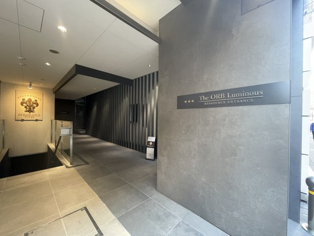 エントランス　エントランス