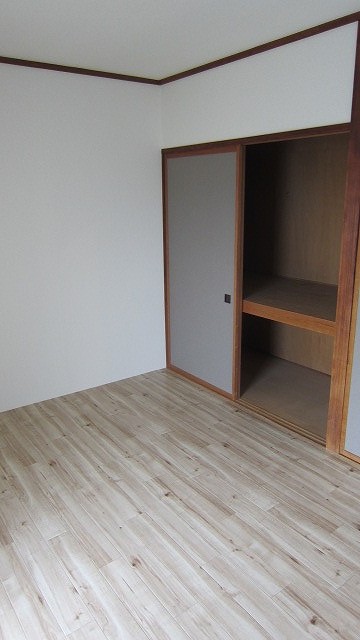 居室・リビング　洋室は6帖です！