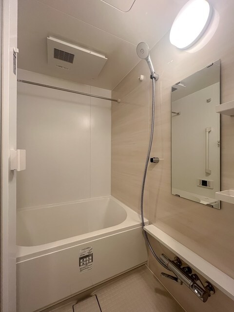 バス・シャワールーム　※写真は同タイプ住戸です。