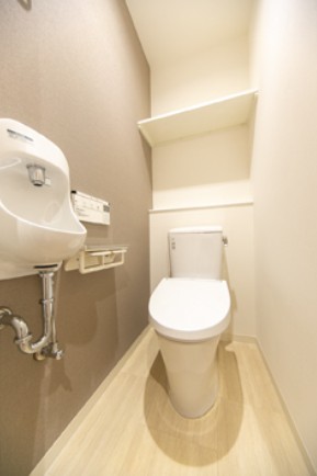 トイレ　同タイプのお写真です
