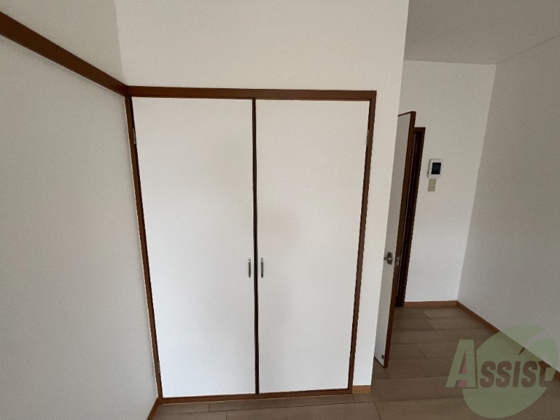 収納　洋室のクローゼット。広さは十分そうです。