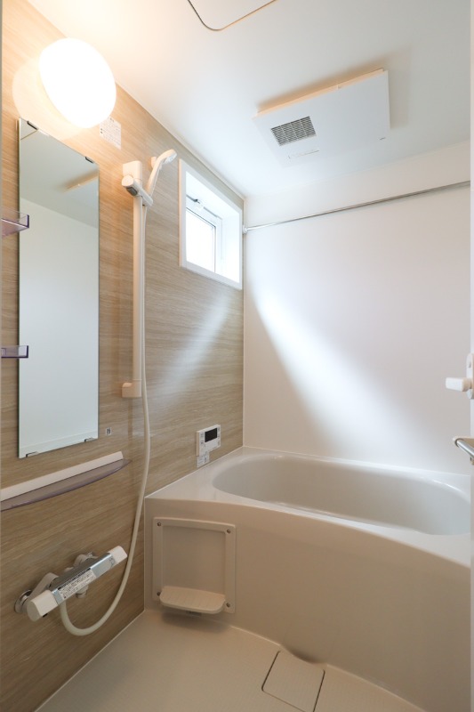 バス・シャワールーム　図面と現状に相違がある場合には現状を優先