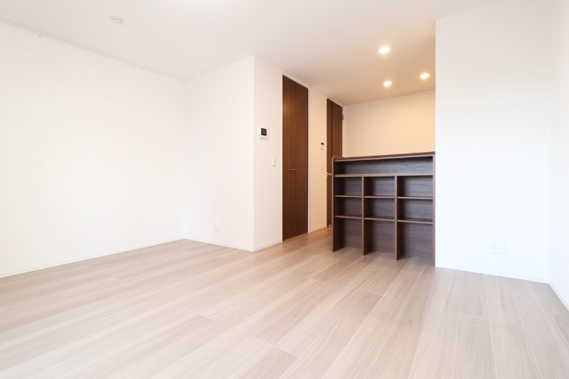 居室・リビング　図面と現状に相違がある場合には現状を優先