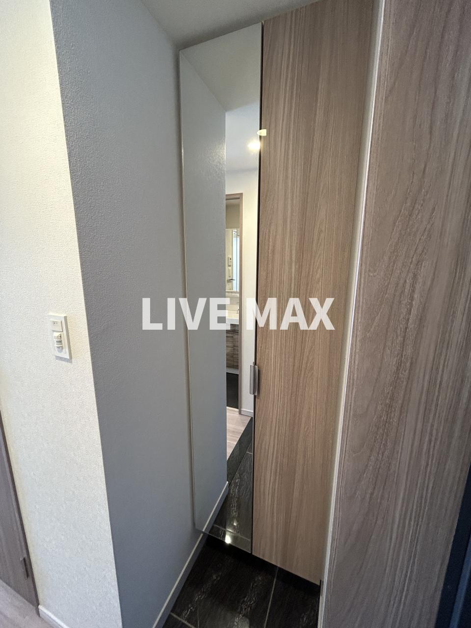 玄関　※参考写真※