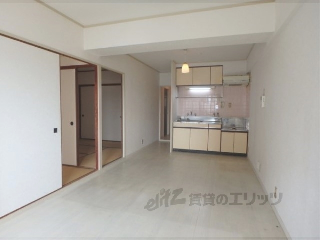 居室・リビング　リビング