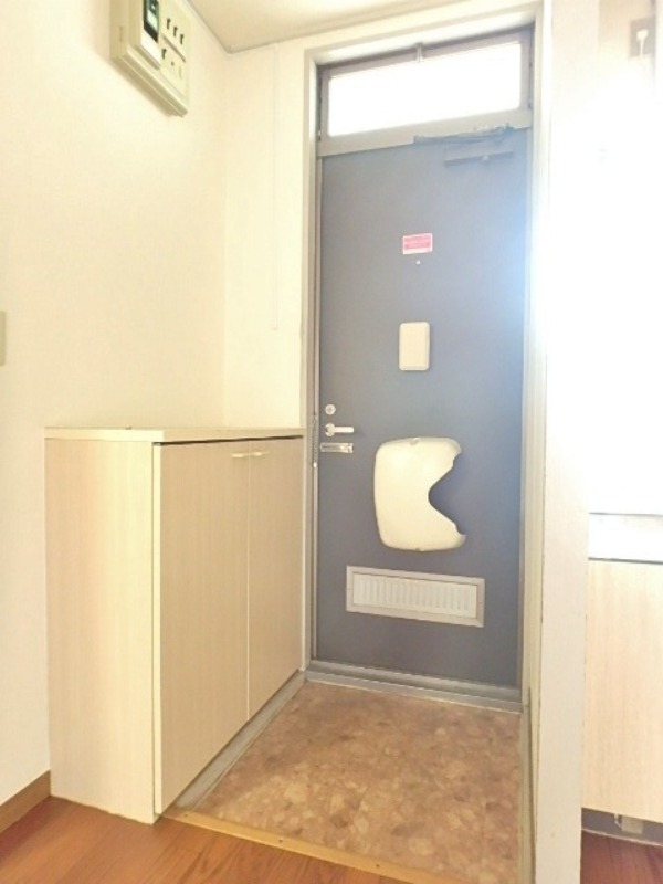 玄関　図面と現状に相違がある場合には現状を優先