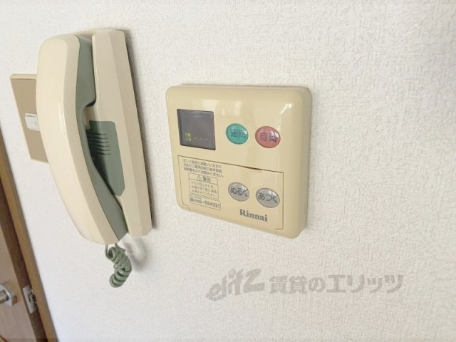 その他設備　給湯器リモコン