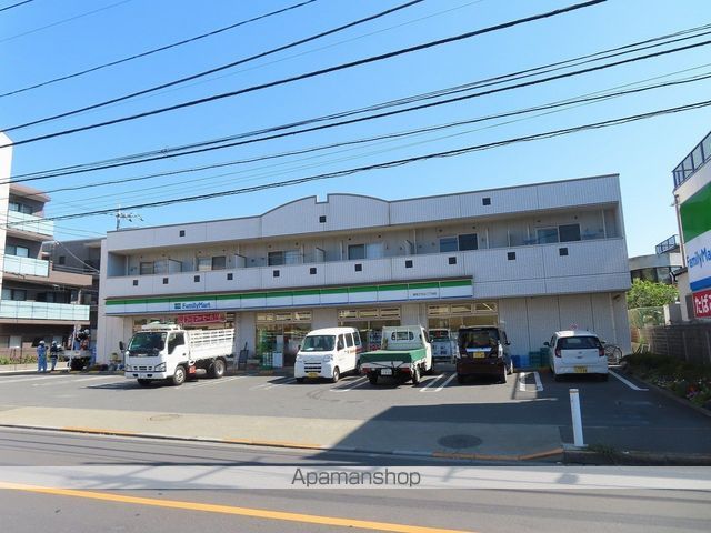 コンビニ　ファミリーマート（コンビニ）まで1699m