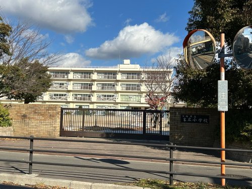 小学校　宝塚市立末広小学校（小学校）まで794m