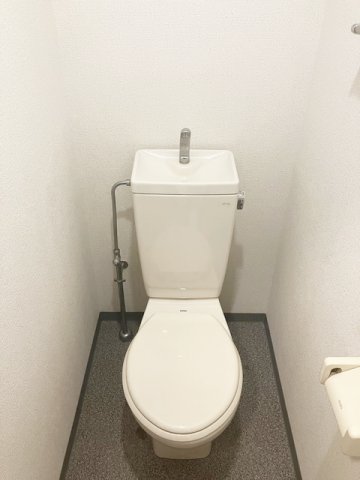 トイレ　清潔感のある水回り♪