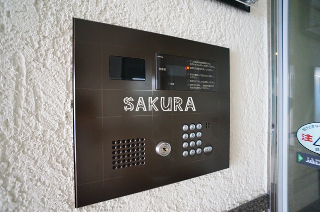 セキュリティ　女性の方でも安心のモニター付きオートロック♪