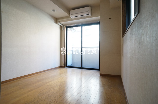 居室・リビング　使いやすい形の為、レイアウトを楽しめます♪