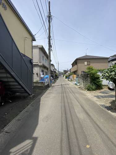 建物外観　物件前道路